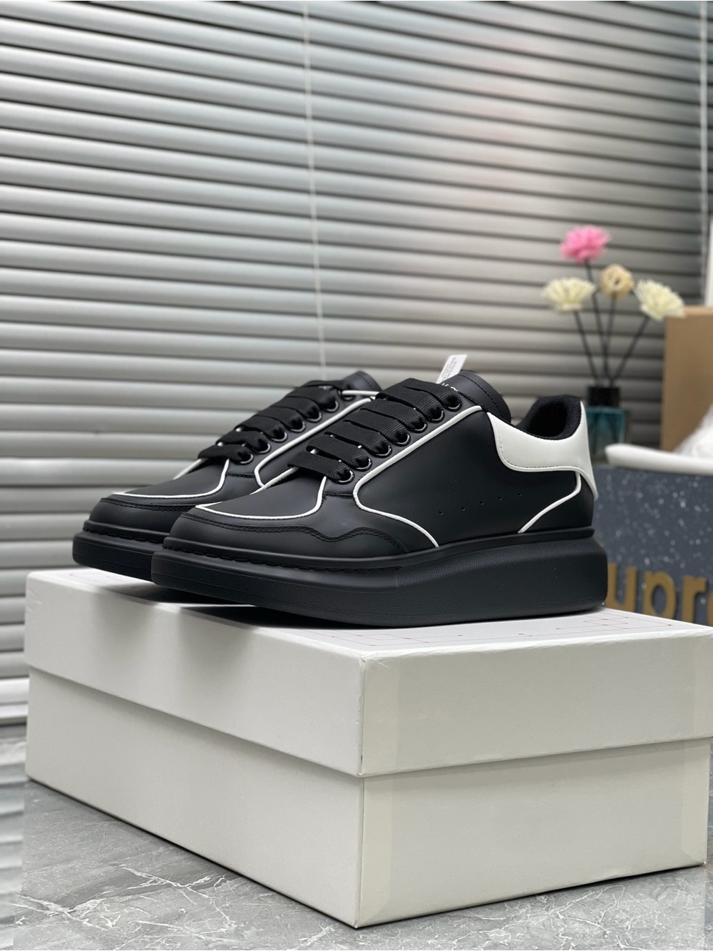 Alexander mqueen black shoes